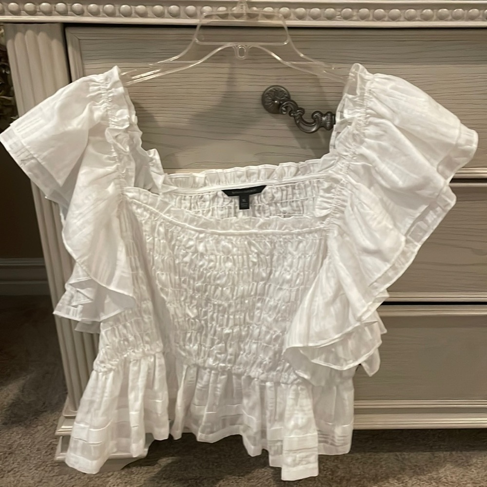 Brand new, super cute top!